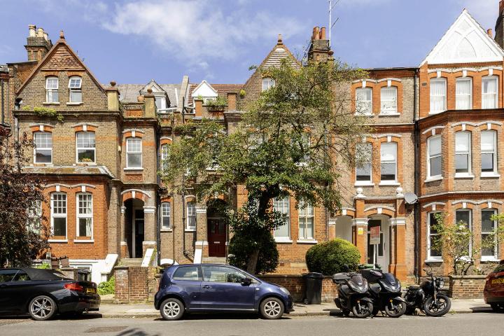 Modern Apartment Dennington Park Road, West Hampstead